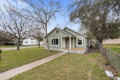 726 10th Avenue N, Texas City, TX 77590 - Photo 1