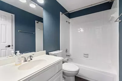 13507 Country Green Court, Houston, TX 77059 - Photo 22