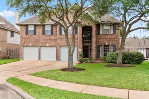 13507 Country Green Ct, Houston, TX 77059 - Photo 2