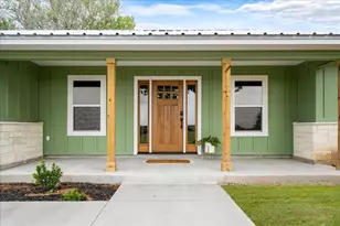 1232 Swiss Alp Hills Loop, Schulenburg, TX 78956 - Photo 4
