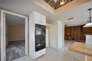 12346 Gainsborough Dr, Houston, TX 77031 - Photo 16