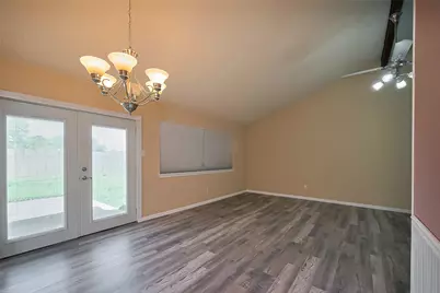 12346 Gainsborough Drive, Houston, TX 77031 - Photo 8
