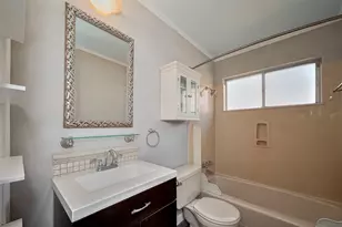 12346 Gainsborough Dr, Houston, TX 77031 - Photo 22