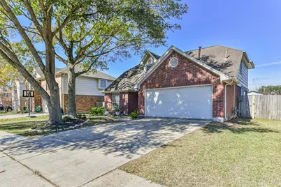 3115 Colony Drive, Dickinson, TX 77539 - Photo 2