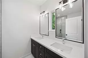 8412 Darien St, Houston, TX 77028 - Photo 12