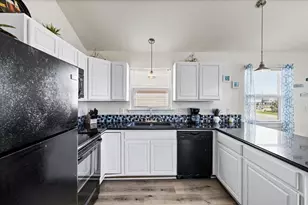 2811 Bluewater Hwy, Surfside Beach, TX 77541 - Photo 16