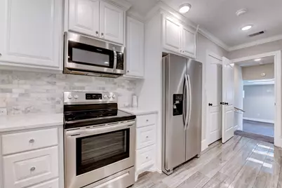 109 Dresden Street, Houston, TX 77012 - Photo 18