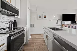 9520 Seawall Blvd, Galveston, TX 77554 - Photo 8