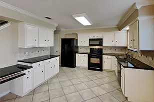 4422 Hardwood Glen Dr, Fresno, TX 77545 - Photo 2