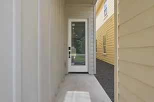 2022 Wavell St, Houston, TX 77088 - Photo 2