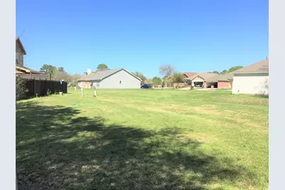 12944 Orion Court E, Willis, TX 77318 - Photo 8