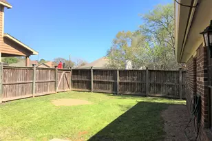 12944 Orion Ct E, Willis, TX 77318 - Photo 4