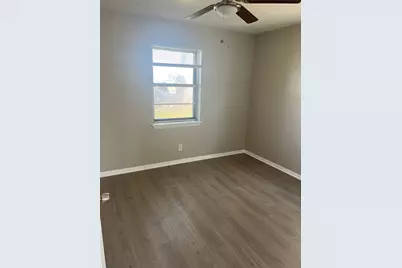 402 Thompson Drive, Bay City, TX 77414 - Photo 14