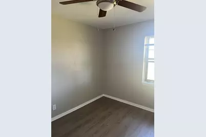 402 Thompson Drive, Bay City, TX 77414 - Photo 10