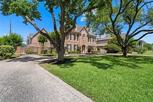 1434 Chimney Rock Rd, Houston, TX 77056 - Photo 48