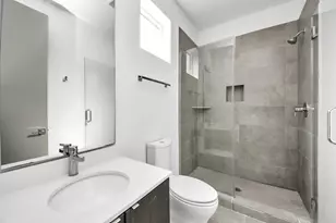 2302 Johnson St, Houston, TX 77007 - Photo 8