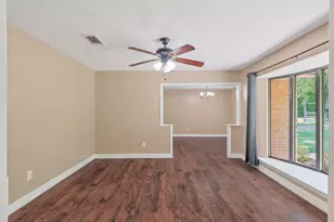 10070 Woodcreek Cir, Willis, TX 77318 - Photo 16