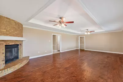 10070 Woodcreek Circle, Willis, TX 77318 - Photo 6