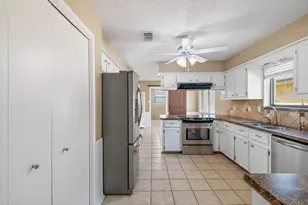 10070 Woodcreek Cir, Willis, TX 77318 - Photo 20
