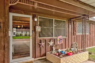 2719 Avenue M, Nederland, TX 77627 - Photo 4