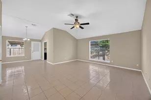 5046 Shadowdale Dr, Houston, TX 77041 - Photo 10