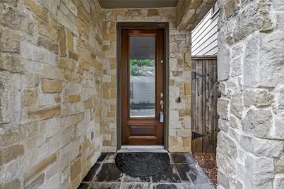 2915 Pease Street, Houston, TX 77003 - Photo 2
