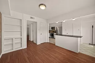 527 N Post Oak Ln, Houston, TX 77024 - Photo 10