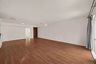 527 N Post Oak Ln, Houston, TX 77024 - Photo 4