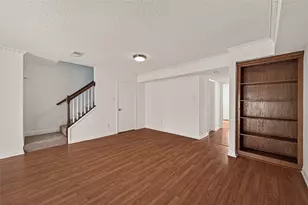 527 N Post Oak Ln, Houston, TX 77024 - Photo 8
