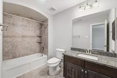5830 Vineyard Creek Lane, Houston, TX 77365 - Photo 32