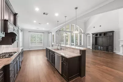 5830 Vineyard Creek Lane, Houston, TX 77365 - Photo 10
