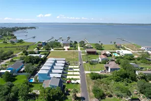 1041 15th St, San Leon, TX 77539 - Photo 32