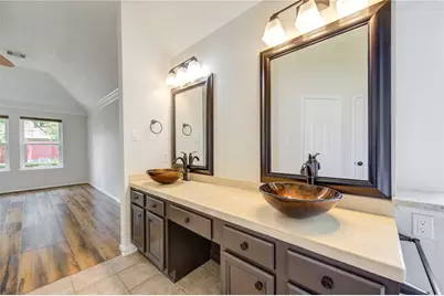 15831 Laurel Cove, Tomball, TX 77377 - Photo 12