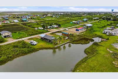 1273 Diamond Road, Crystal Beach, TX 77650 - Photo 14