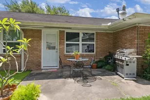 5114 Kinglet St, Houston, TX 77035 - Photo 18