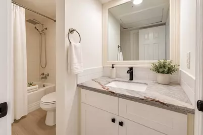 3131 Southwest Freeway #C35, Houston, TX 77098 - Photo 10