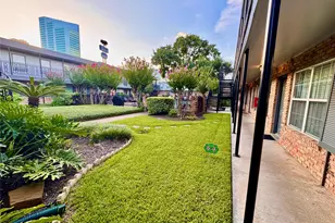 3131 Southwest Fwy, Houston, TX 77098 - Photo 38
