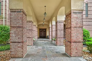 2815 Kings Crossing Dr, Houston, TX 77345 - Photo 2