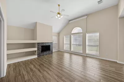 623 S Marathon Way, Stafford, TX 77477 - Photo 10