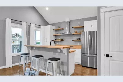 1044 Sunset Circle W, Crystal Beach, TX 77650 - Photo 20