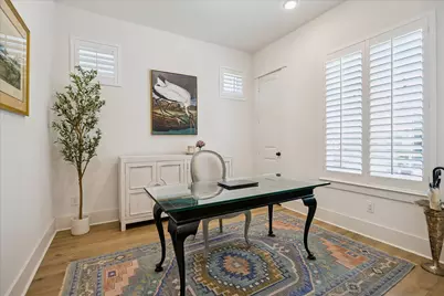 2512 Swang Place, Houston, TX 77008 - Photo 4