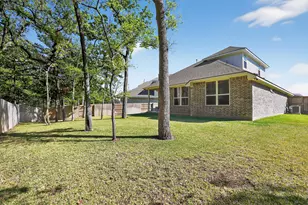 1601 Briscoe Manor Ct, College Station, TX 77845 - Photo 4