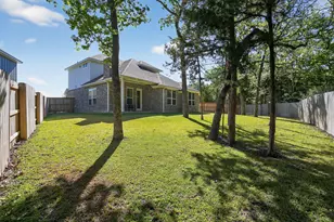 1601 Briscoe Manor Ct, College Station, TX 77845 - Photo 2