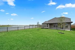 1223 Seaside Cv Ln, Katy, TX 77493 - Photo 2