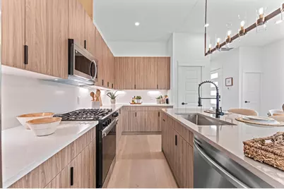 1011 Tuskegee Heights Lane, Houston, TX 77091 - Photo 10