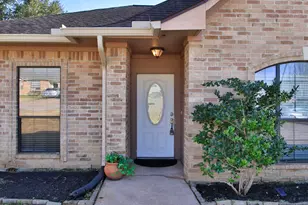 12749 Lake Conroe Hills Dr, Willis, TX 77318 - Photo 4