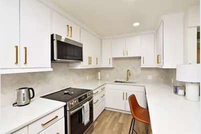 3224 Timmons Lane #112, Houston, TX 77027 - Photo 14
