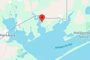 98 Dog Fish Dr, Palacios, TX 77465 - Photo 6