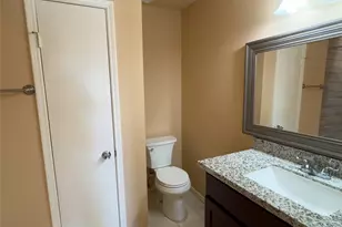 9800 Pagewood Ln, Houston, TX 77042 - Photo 12