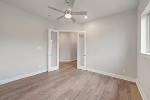 210 Sweetwater Rill Dr, Conroe, TX 77304 - Photo 16